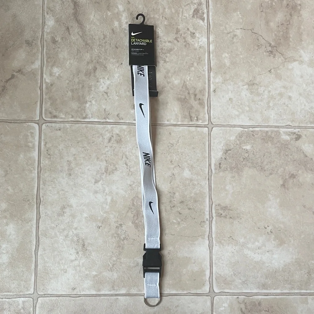 Nike‎ Detachable Lanyard with Detachable Clip
